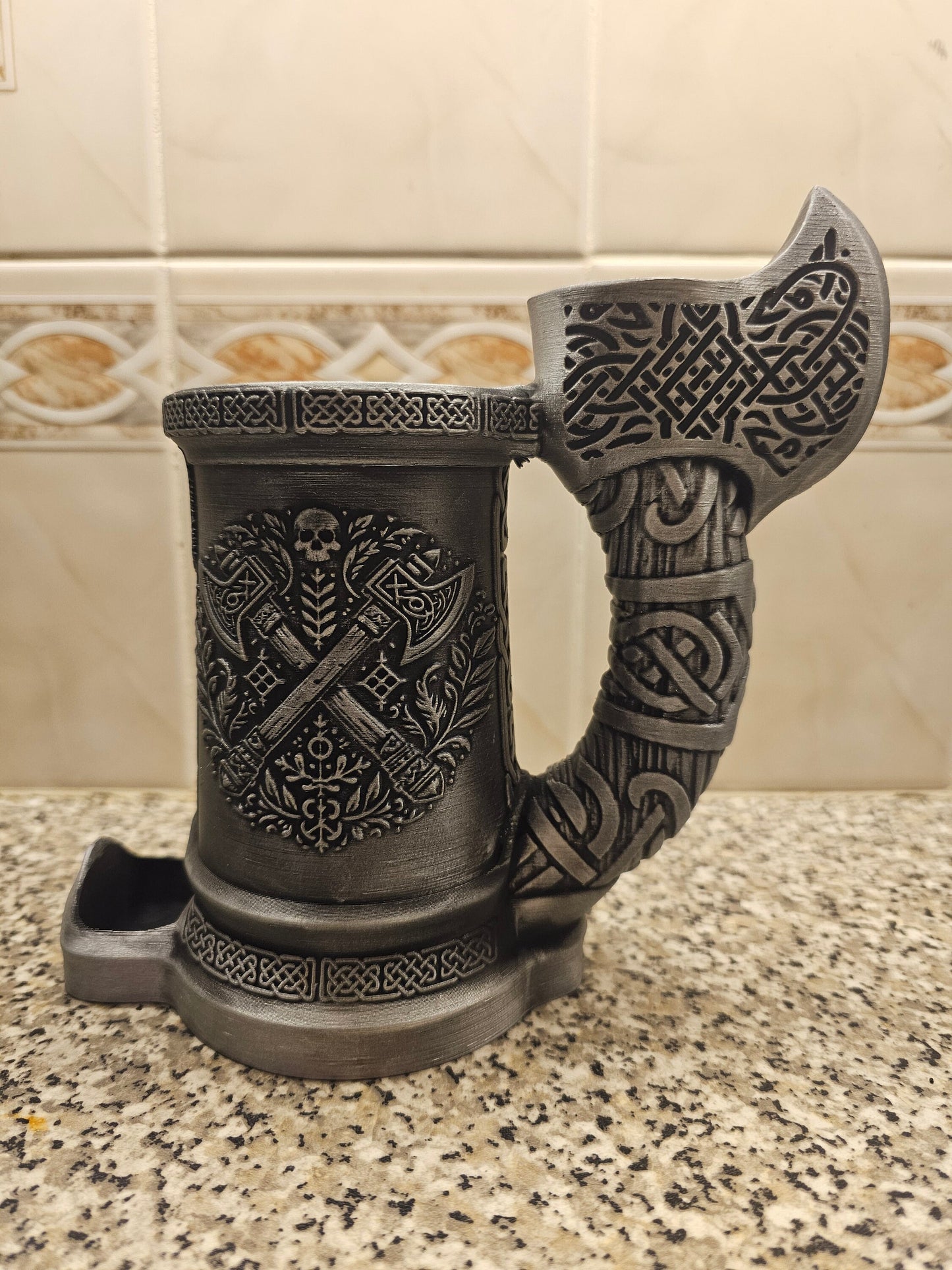 Axe handle dice tower mug