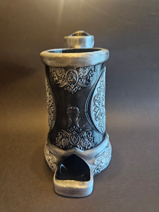 Wolf bite dice tower mug