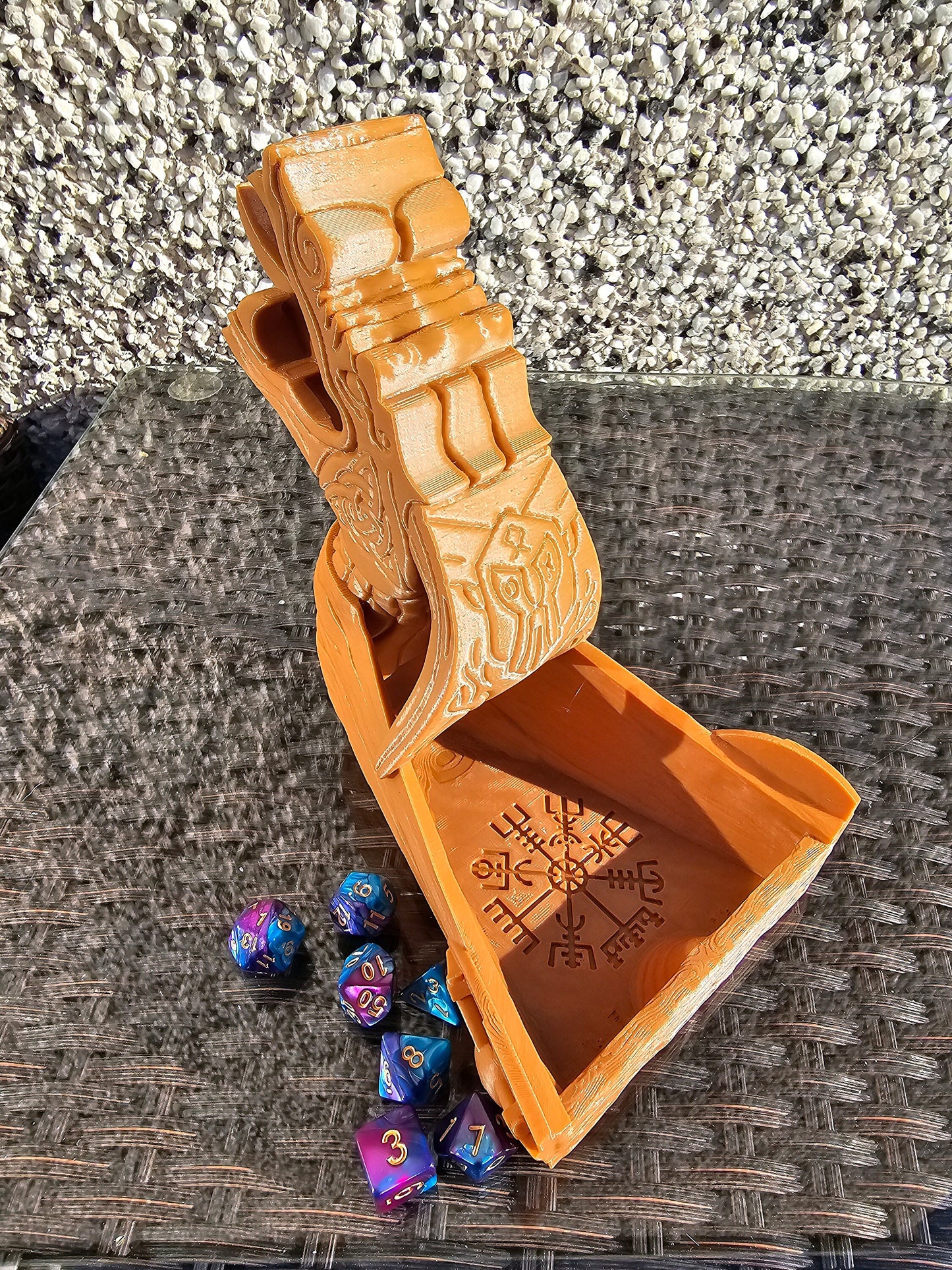 Viking Dice thrower